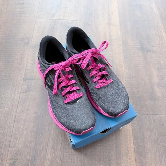 NIB Brooks Trace 2 Run Wild Running Shoes | Cosmic Cheetah | 8 - Picture 4 of 6